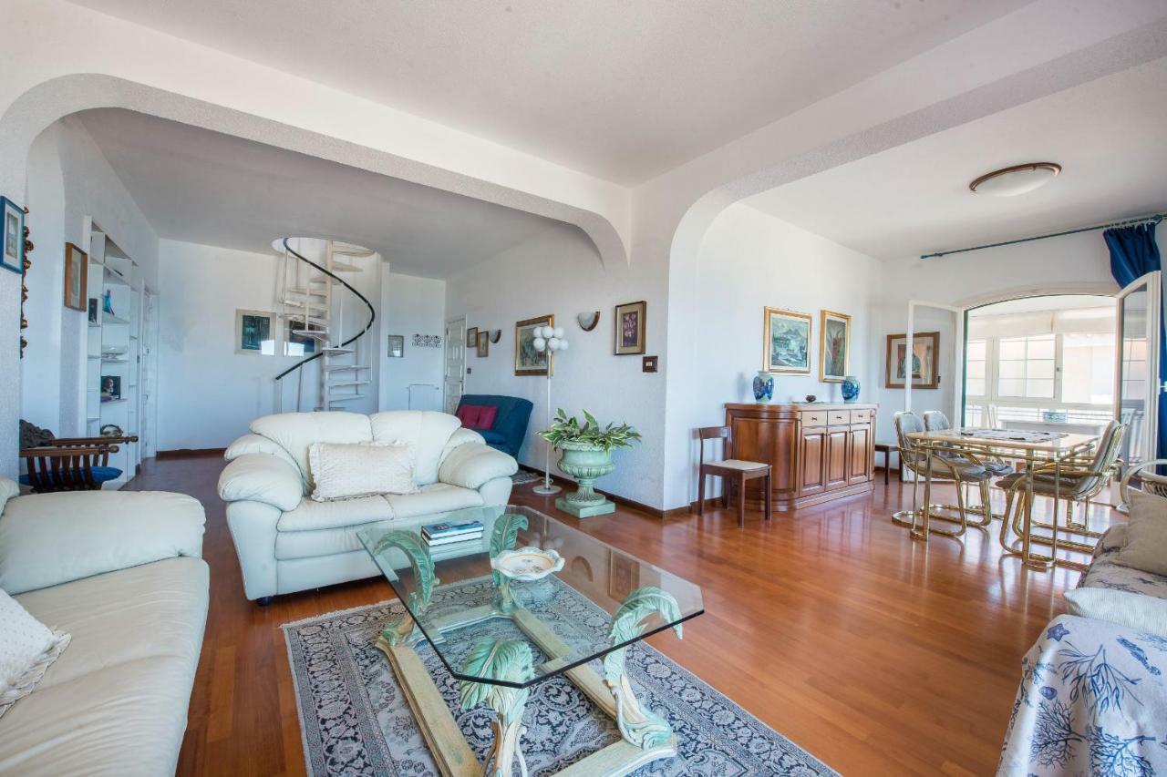 Casa Con Terrazza Sul Mare All'Addaura 팔레르모 외부 사진