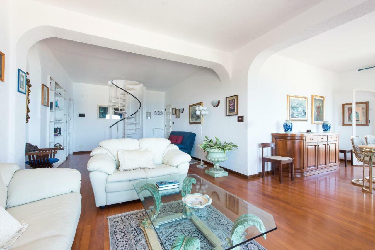 Casa Con Terrazza Sul Mare All'Addaura 팔레르모 외부 사진